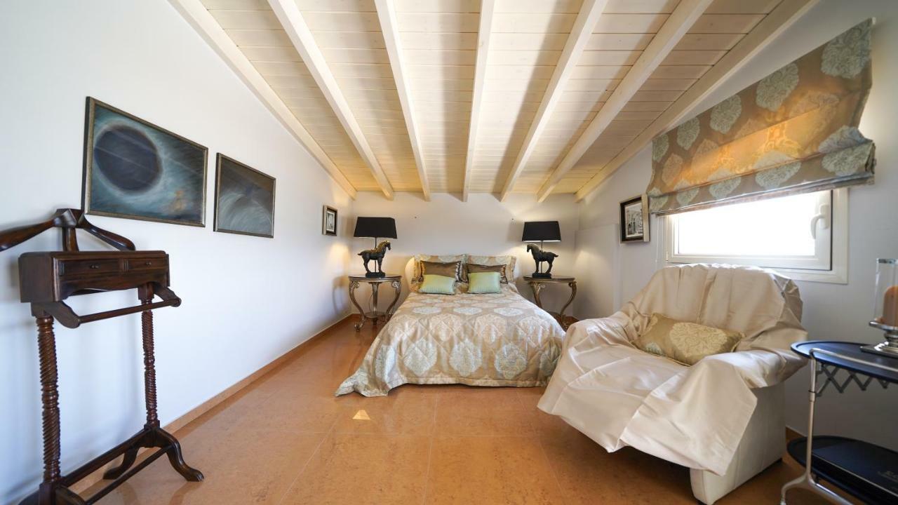 Luxury Villa Allure Dhafnes ภายนอก รูปภาพ