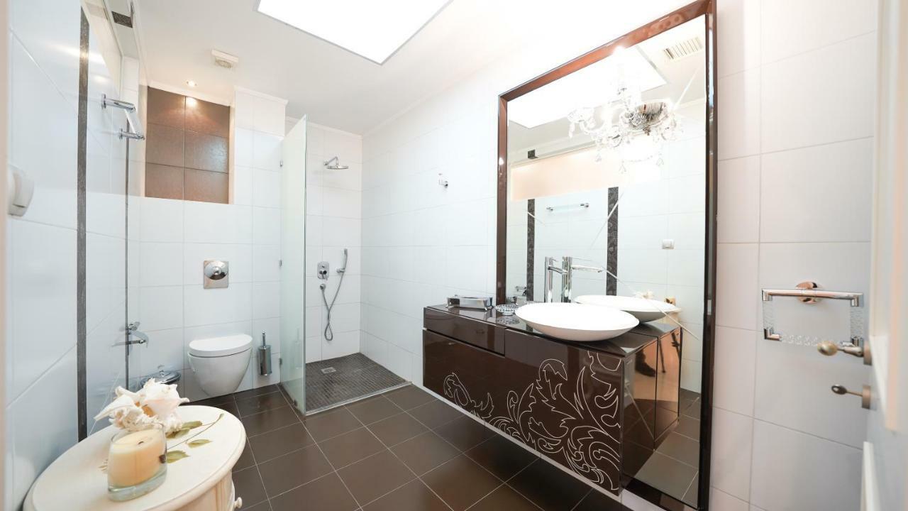 Luxury Villa Allure Dhafnes ภายนอก รูปภาพ